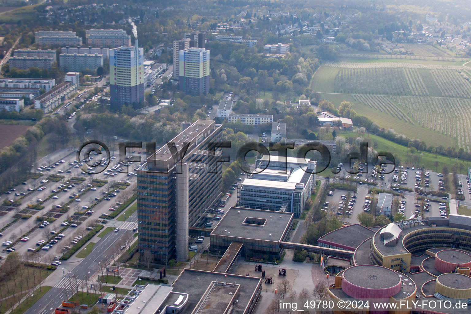 ZDF à le quartier Lerchenberg in Mainz dans le département Rhénanie-Palatinat, Allemagne vu d'un drone