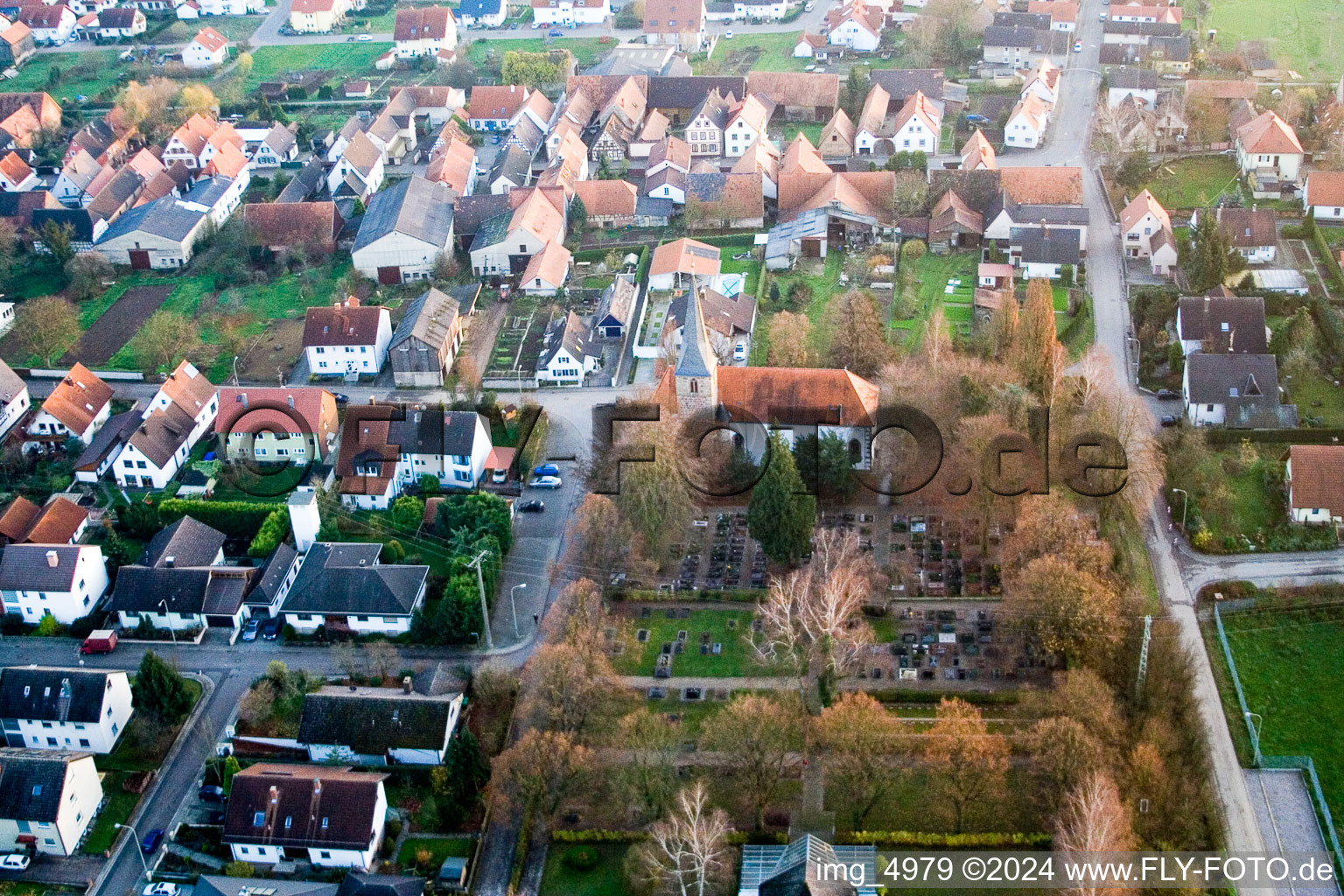 Vue aérienne de Kirchstr. à Freckenfeld dans le département Rhénanie-Palatinat, Allemagne