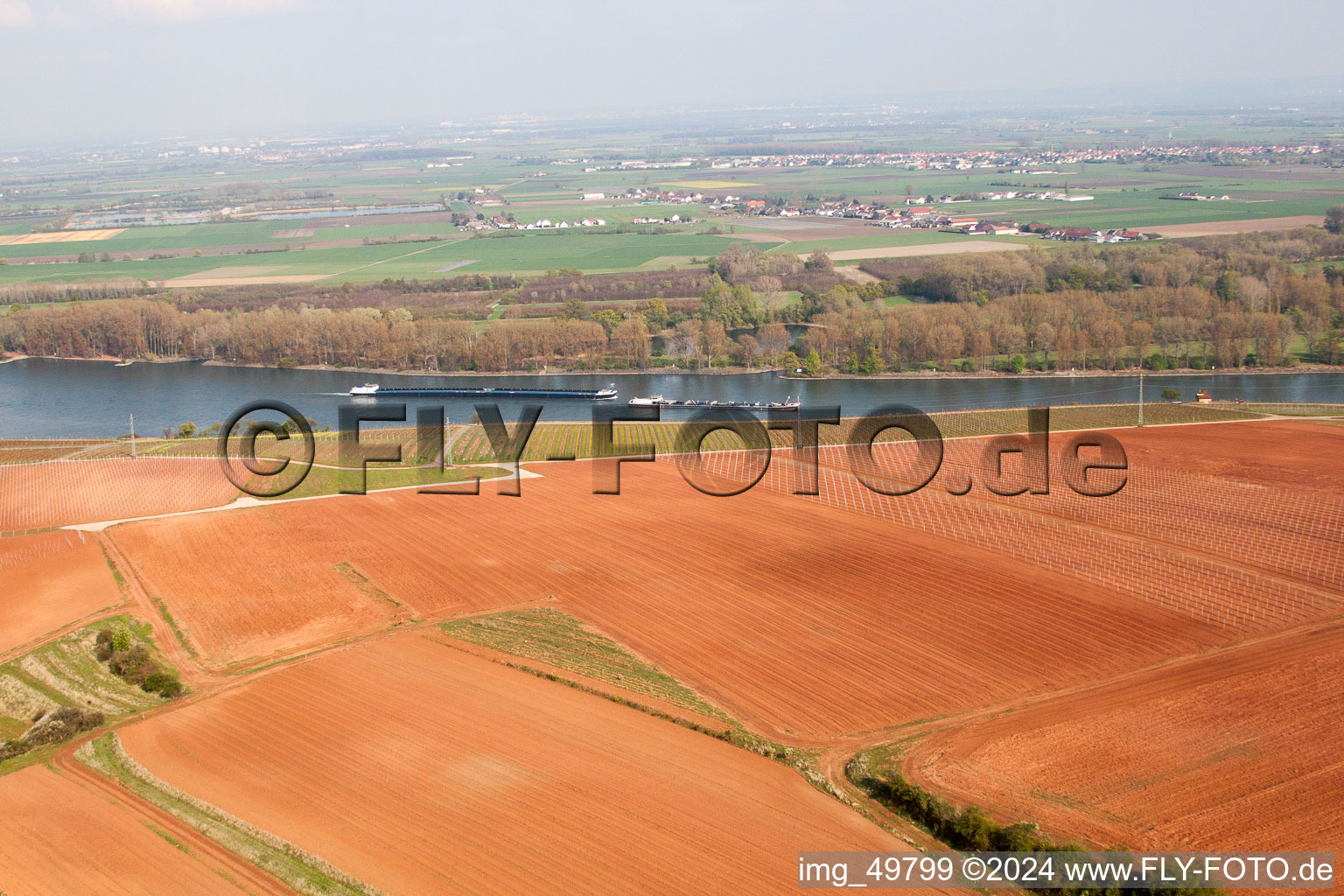 Vue aérienne de Nierstein dans le département Rhénanie-Palatinat, Allemagne