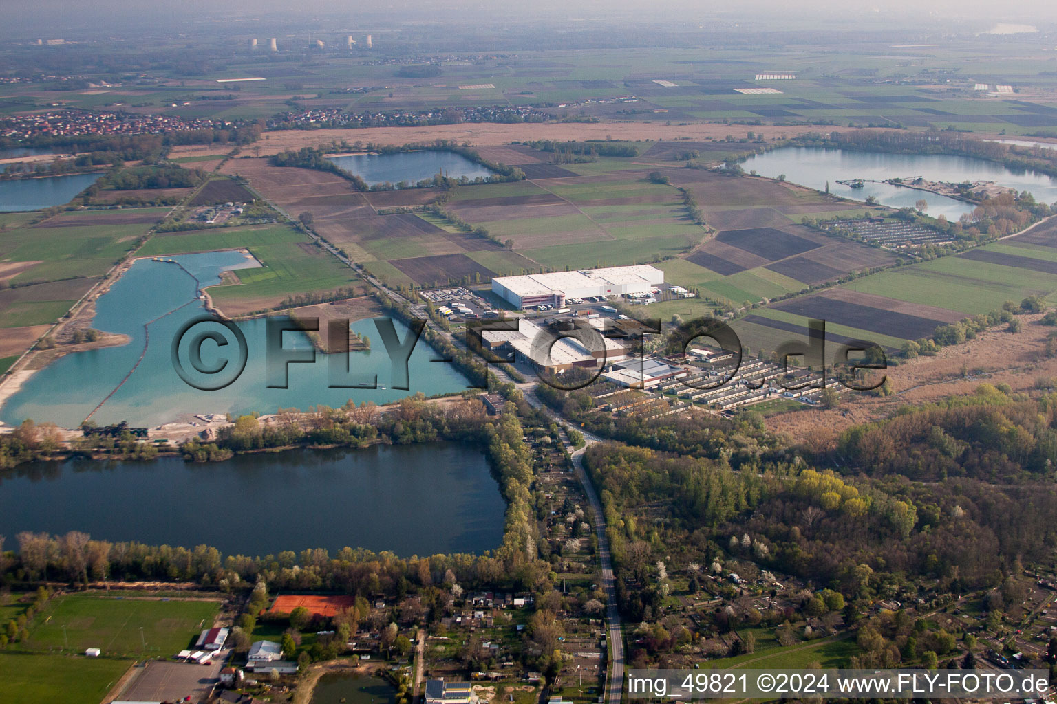 Vue aérienne de Eich-Gimbsheimer Altrhein à Gimbsheim dans le département Rhénanie-Palatinat, Allemagne