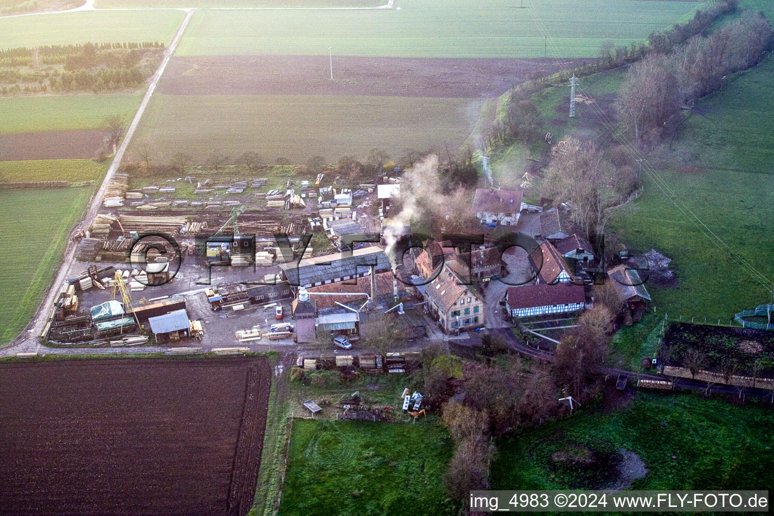 Moulin Schaidter à le quartier Schaidt in Wörth am Rhein dans le département Rhénanie-Palatinat, Allemagne d'un drone