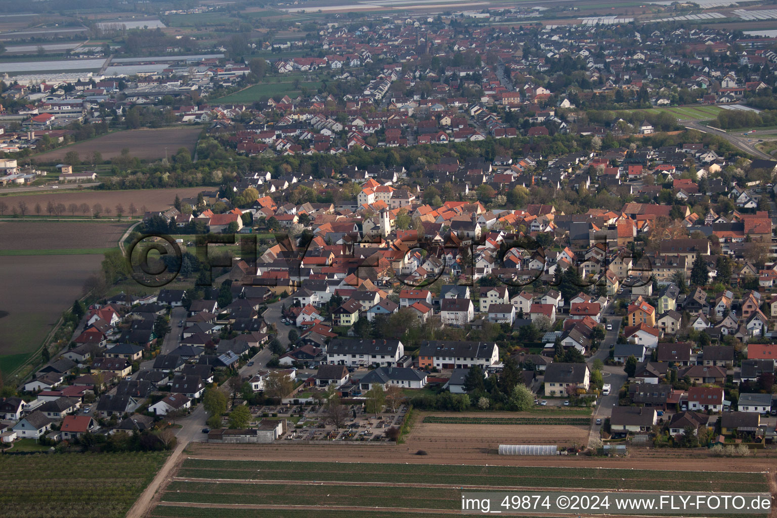 Vue oblique de Quartier Schauernheim in Dannstadt-Schauernheim dans le département Rhénanie-Palatinat, Allemagne