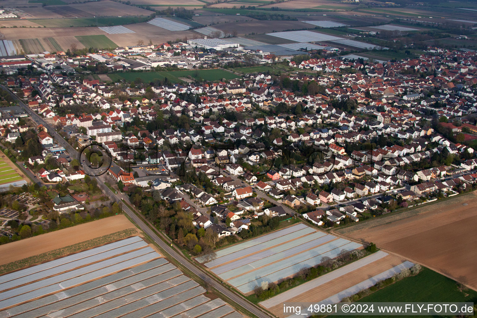 Quartier Dannstadt in Dannstadt-Schauernheim dans le département Rhénanie-Palatinat, Allemagne hors des airs