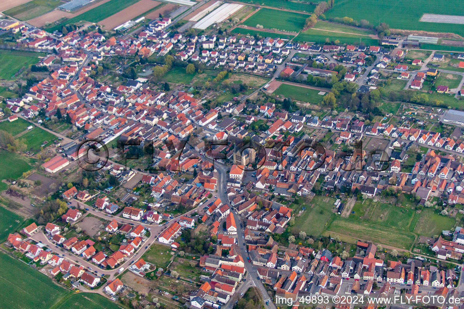 Photographie aérienne de Gaustr à le quartier Geinsheim in Neustadt an der Weinstraße dans le département Rhénanie-Palatinat, Allemagne