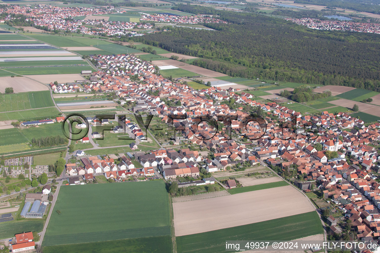 Hatzenbühl dans le département Rhénanie-Palatinat, Allemagne depuis l'avion