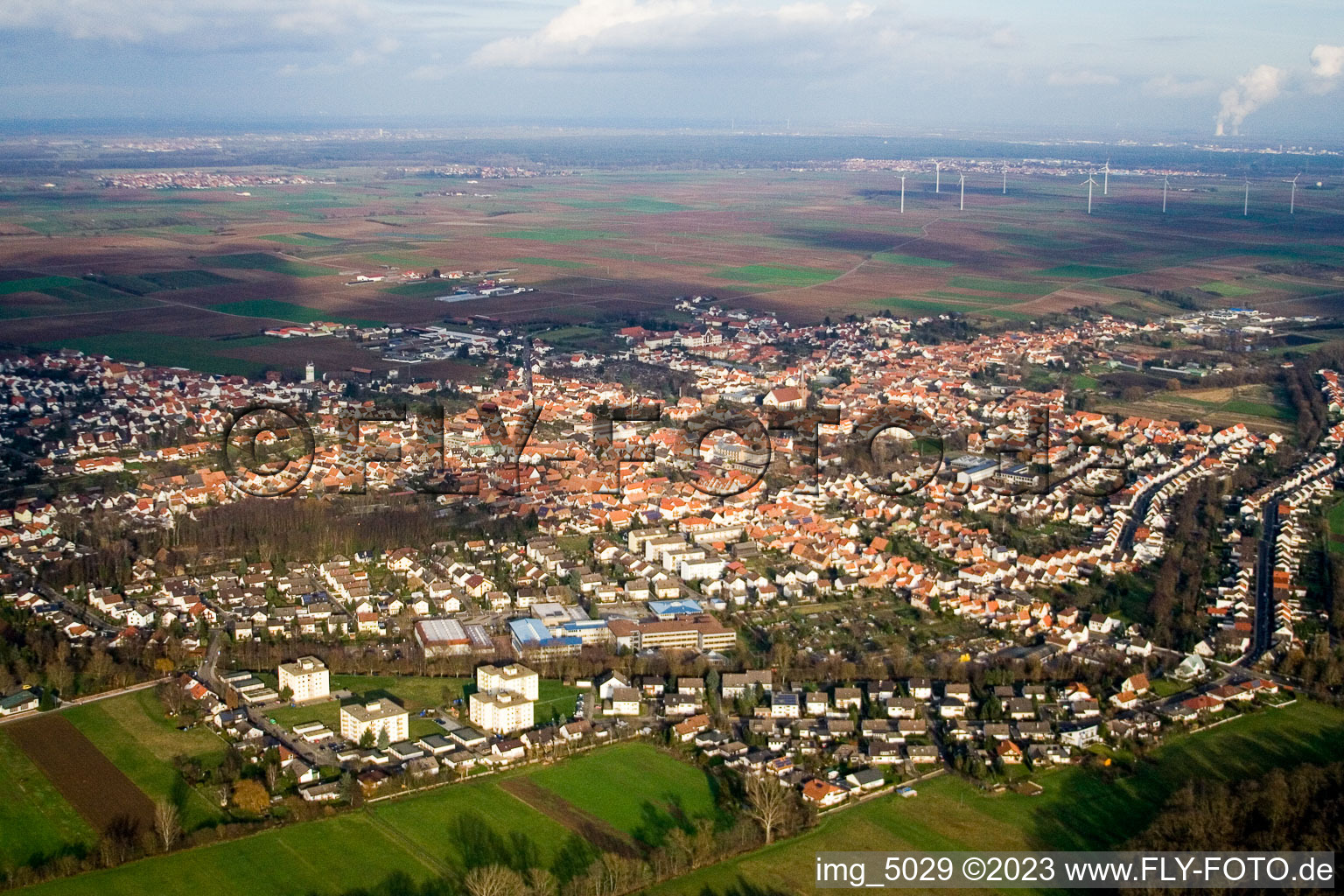 Vue aérienne de Du sud-ouest à le quartier Herxheim in Herxheim bei Landau/Pfalz dans le département Rhénanie-Palatinat, Allemagne