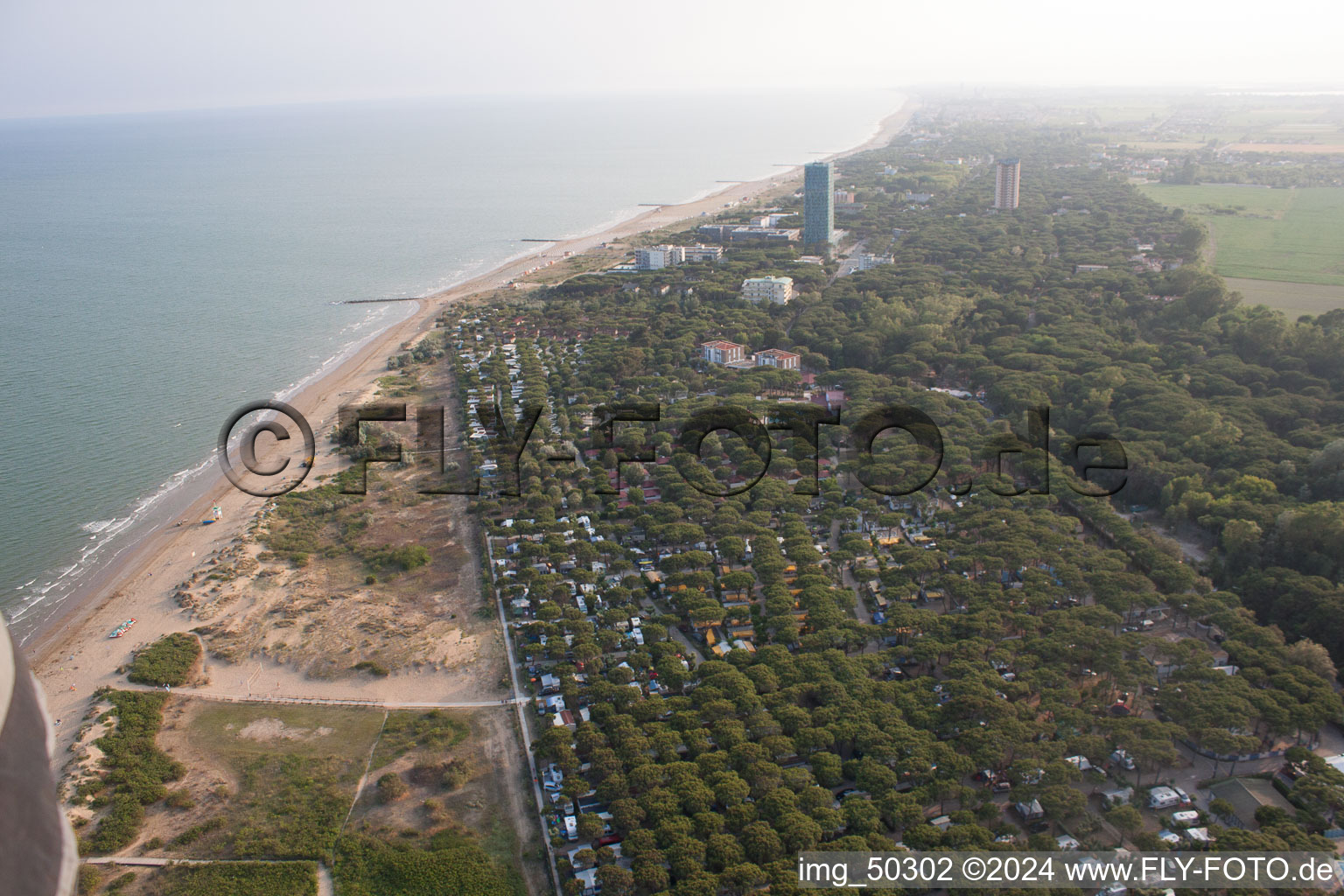 Lido di Jesolo dans le département Metropolitanstadt Venedig, Italie vue du ciel