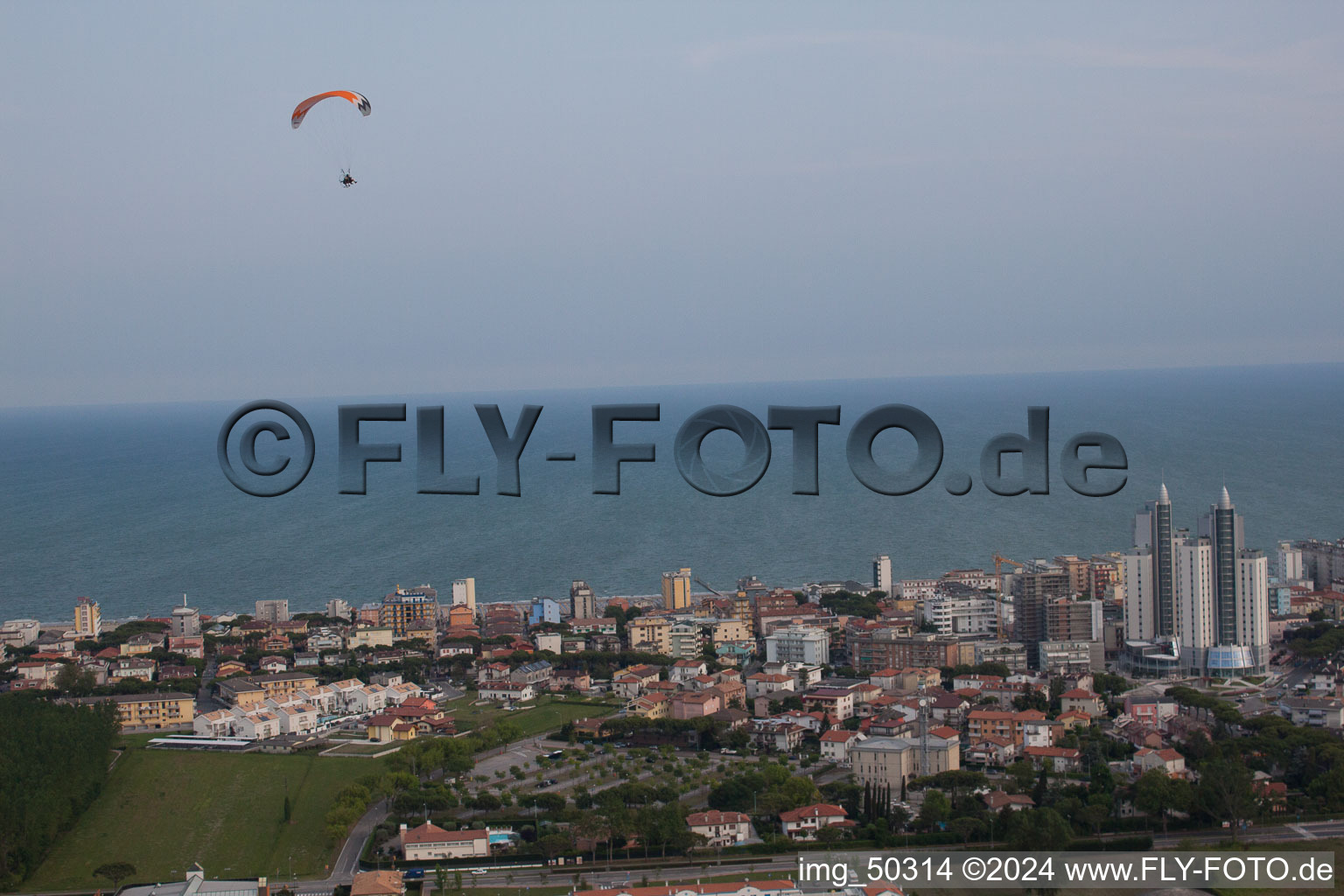 Vue aérienne de Lido di Jesolo dans le département Metropolitanstadt Venedig, Italie