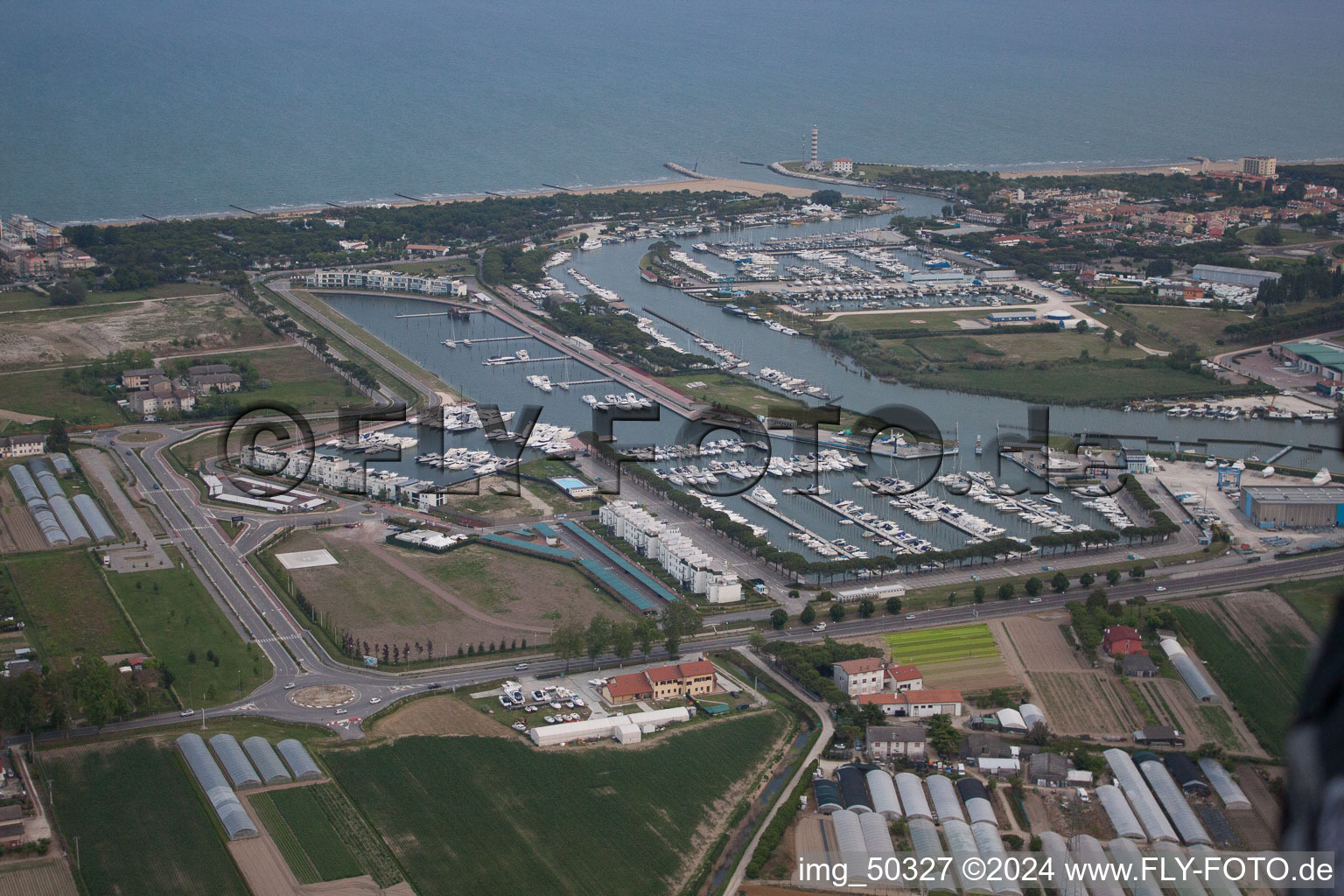 Jesolo dans le département Metropolitanstadt Venedig, Italie du point de vue du drone