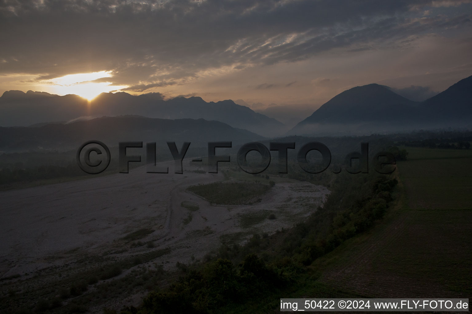 TagliamentO à Solimbergo dans le département Frioul-Vénétie Julienne, Italie d'en haut