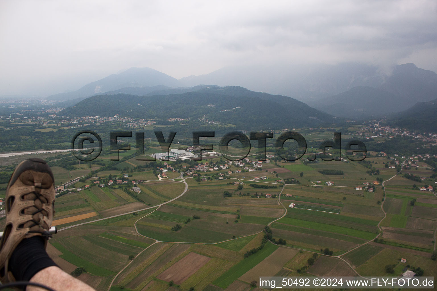 Vue d'oiseau de Toppo dans le département Frioul-Vénétie Julienne, Italie