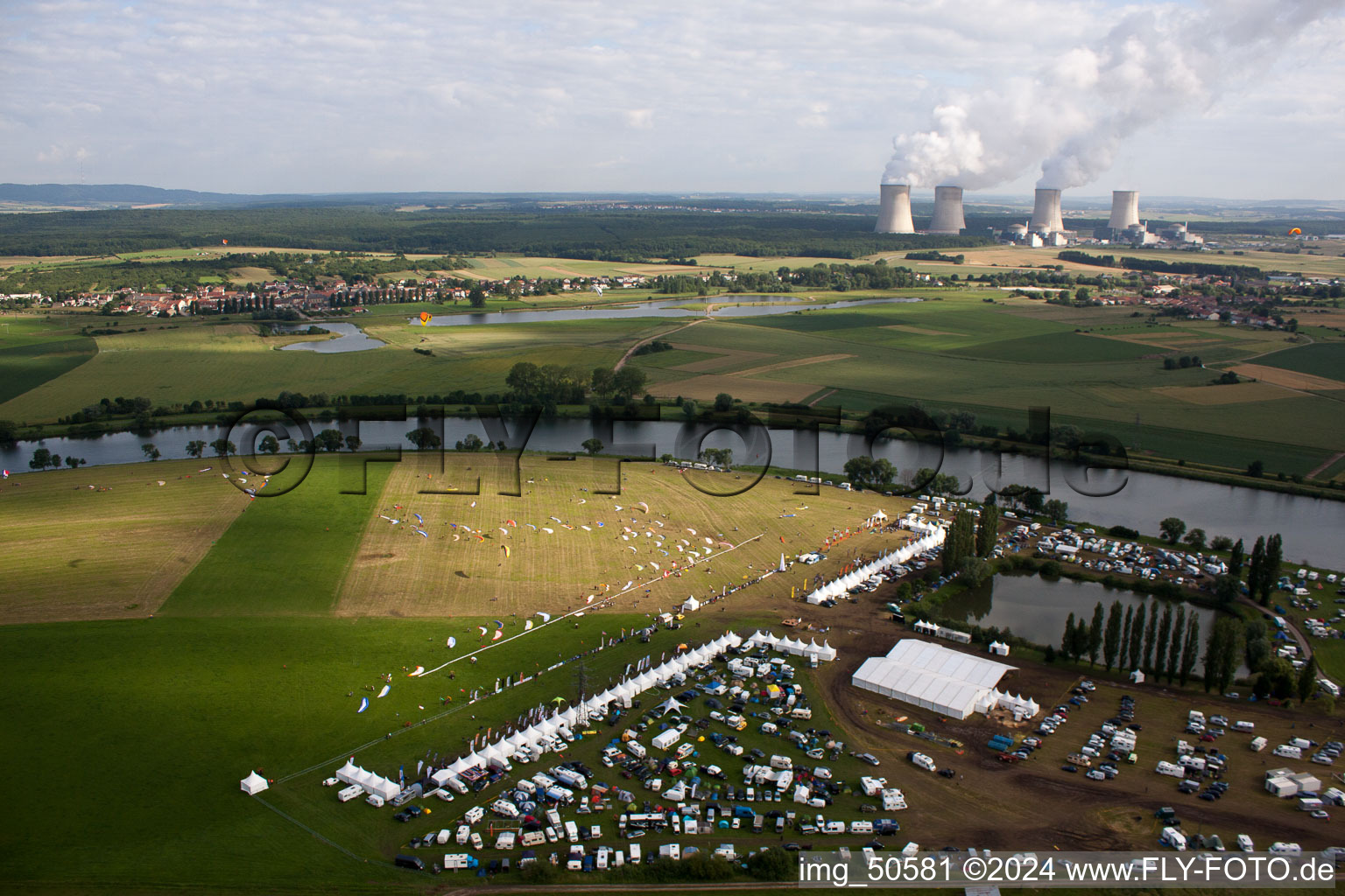 Vue aérienne de Aéroport à Basse-Ham dans le département Moselle, France