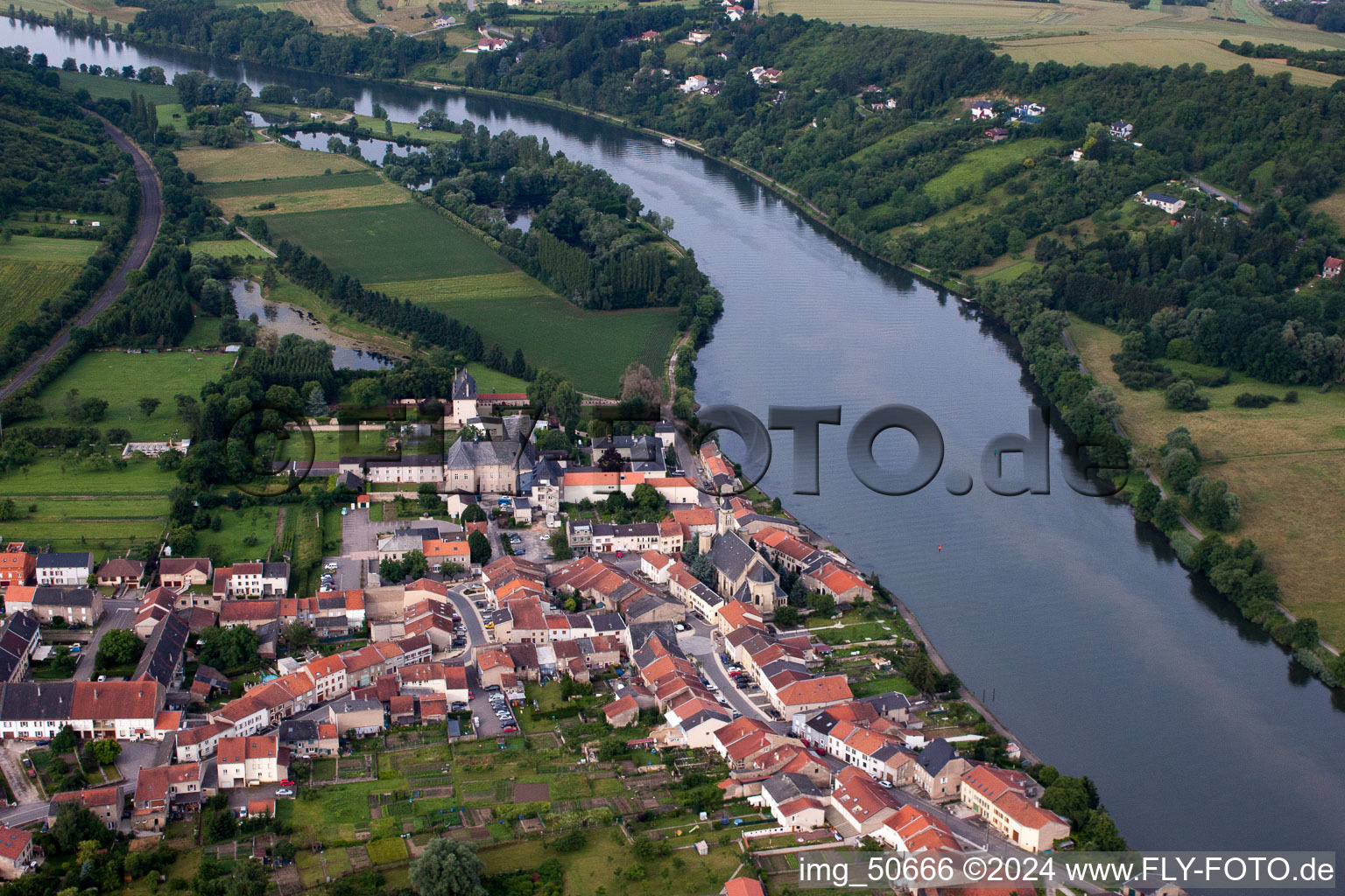 Rettel dans le département Moselle, France vue du ciel