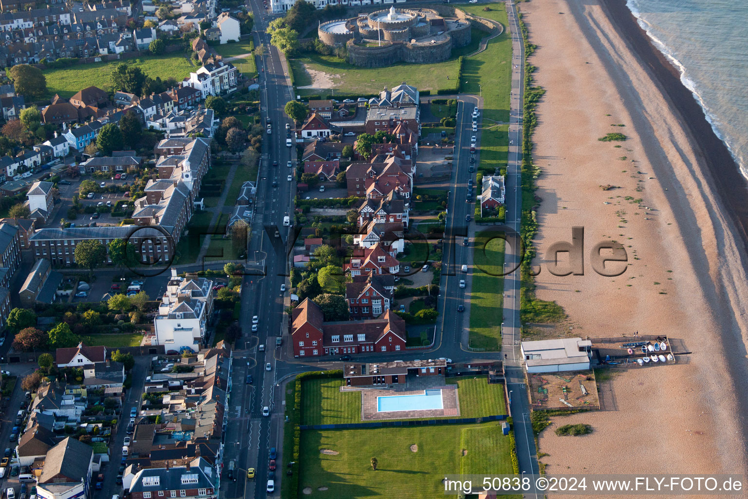 Vue d'oiseau de Deal dans le département Angleterre, Grande Bretagne