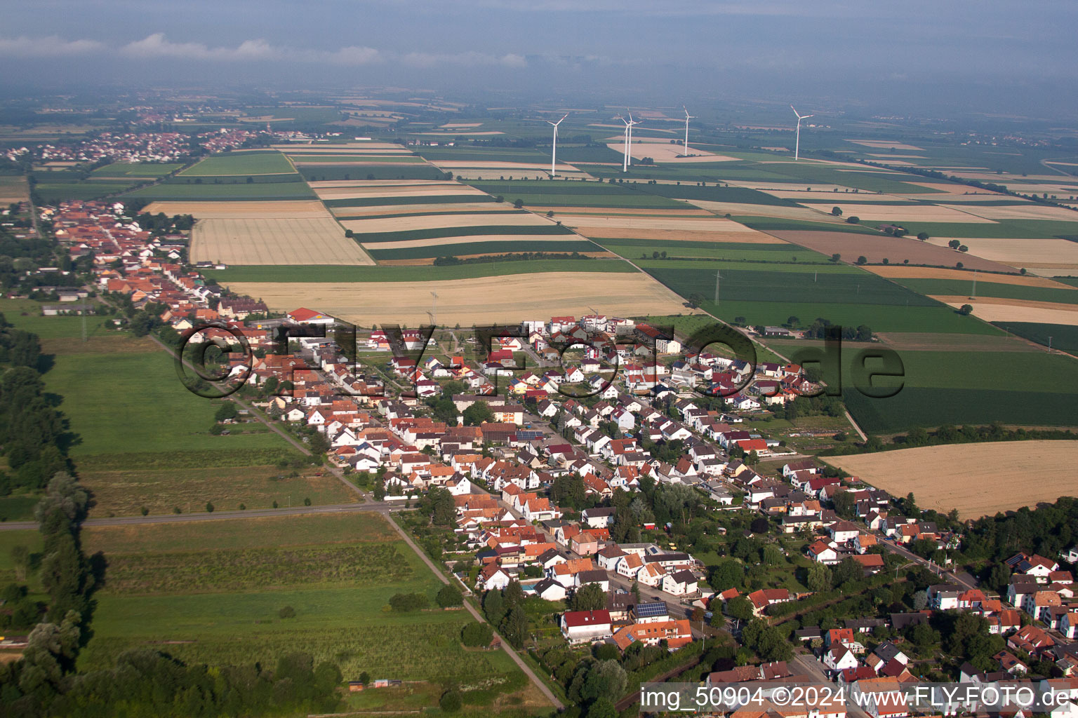 Vue d'oiseau de Sarrestr à Kandel dans le département Rhénanie-Palatinat, Allemagne