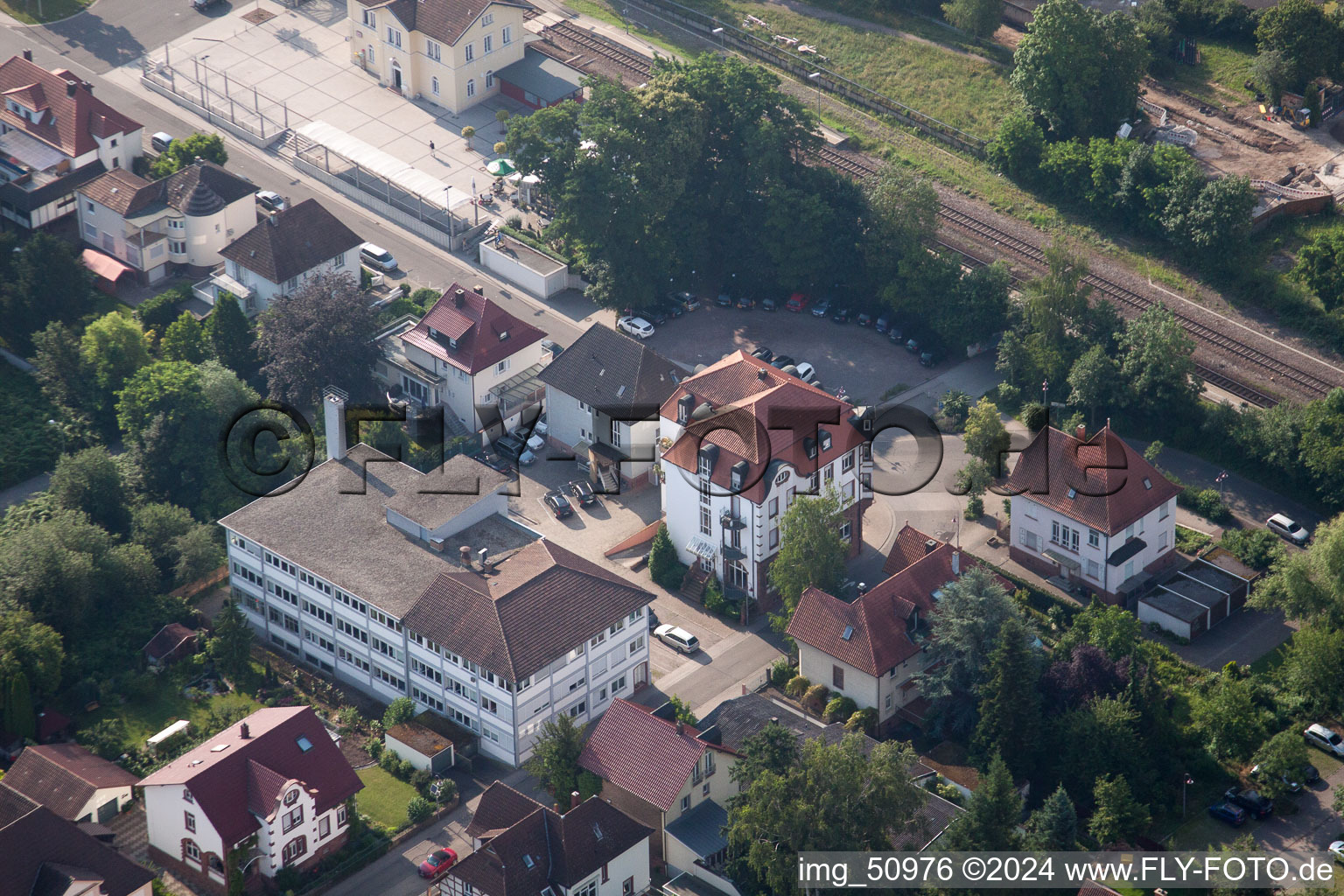 Vue d'oiseau de Bismarckstr à Kandel dans le département Rhénanie-Palatinat, Allemagne