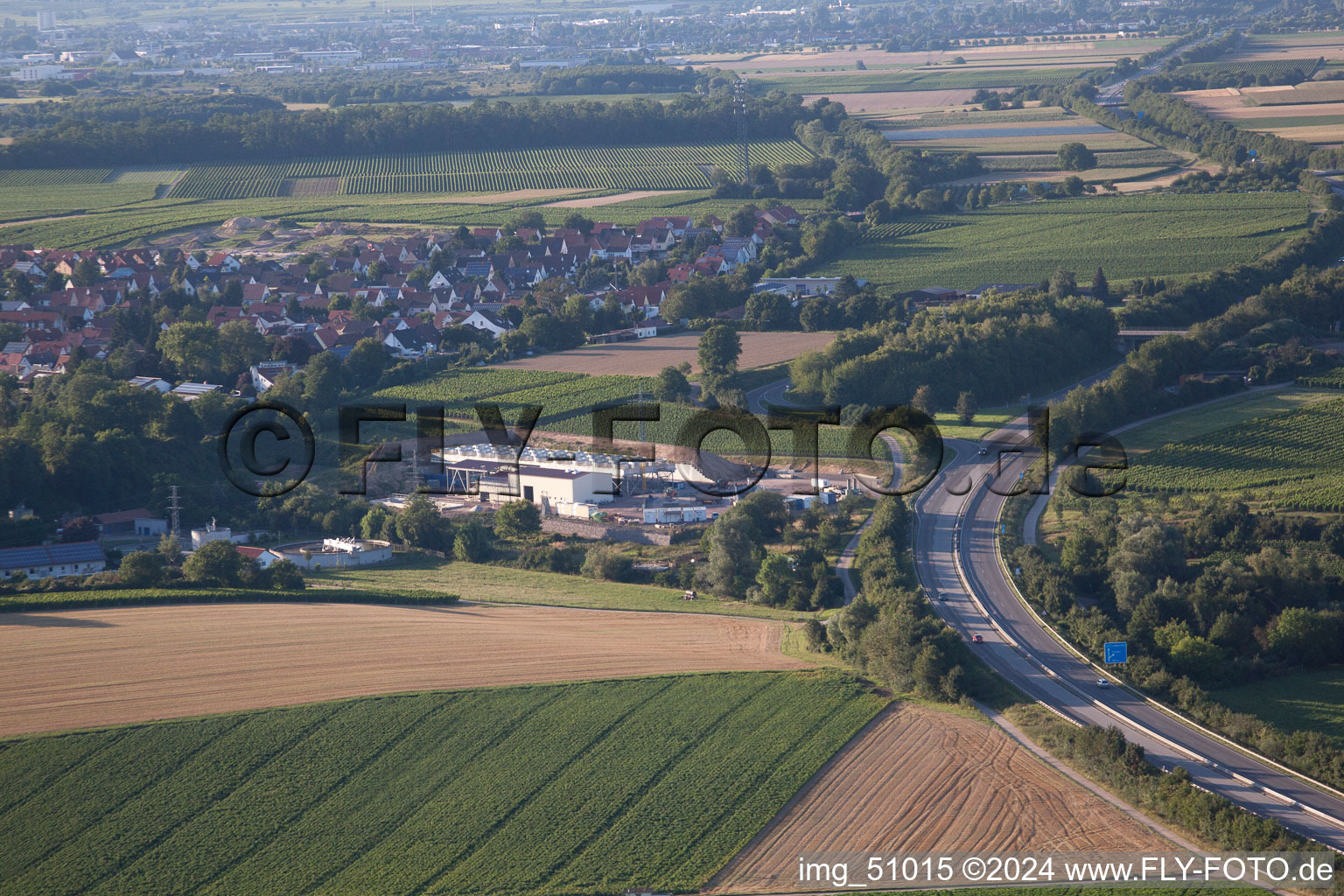 Vue aérienne de Centrale géothermique de Pfalzwerke geofuture GmbH à Insheim sur l'A65 à Insheim dans le département Rhénanie-Palatinat, Allemagne