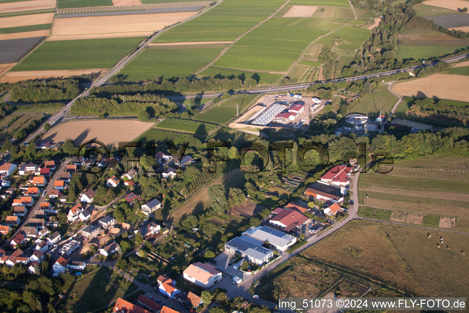 Photographie aérienne de Centrale géothermique de Pfalzwerke geofuture GmbH à Insheim sur l'A65 à Insheim dans le département Rhénanie-Palatinat, Allemagne