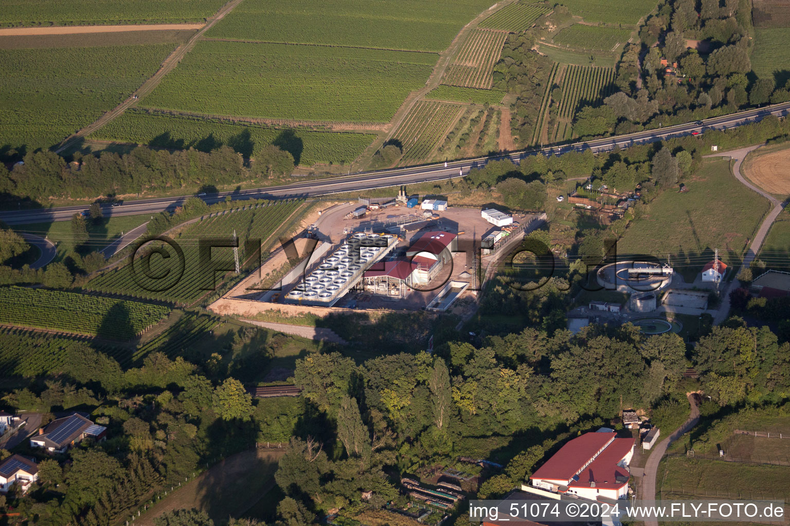 Vue oblique de Centrale géothermique de Pfalzwerke geofuture GmbH à Insheim sur l'A65 à Insheim dans le département Rhénanie-Palatinat, Allemagne