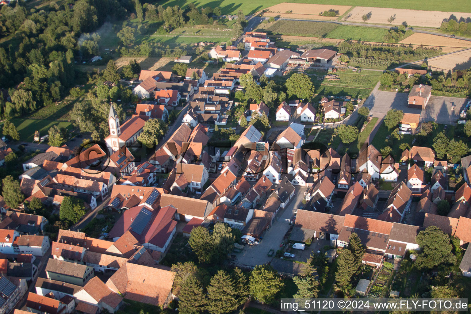 Quartier Mühlhofen in Billigheim-Ingenheim dans le département Rhénanie-Palatinat, Allemagne d'un drone