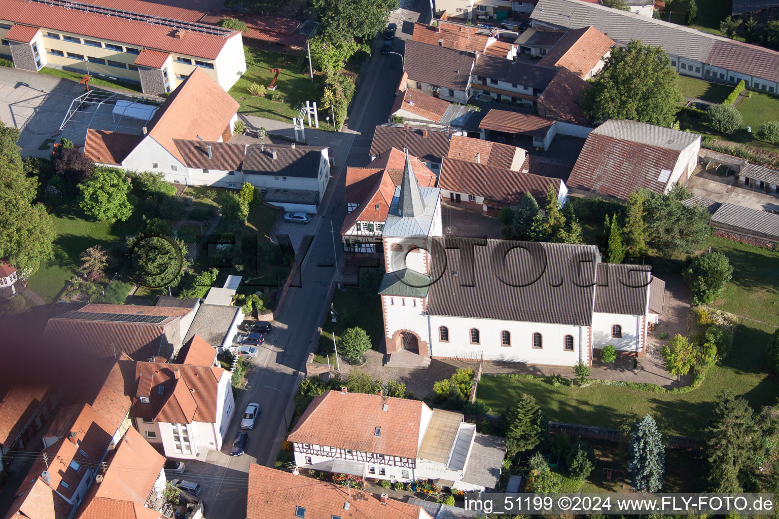 Enregistrement par drone de Minfeld dans le département Rhénanie-Palatinat, Allemagne