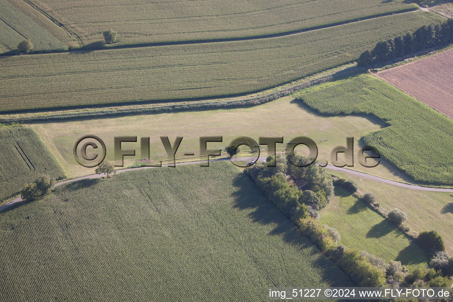 Vue aérienne de Aérodrome modèle à Oberotterbach dans le département Rhénanie-Palatinat, Allemagne