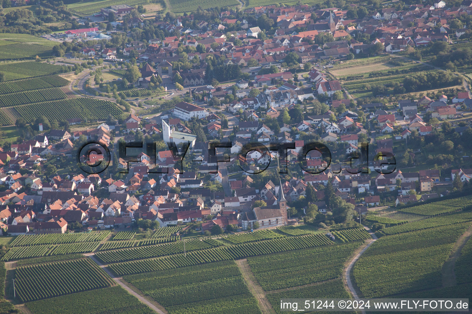 Photographie aérienne de Oberotterbach dans le département Rhénanie-Palatinat, Allemagne