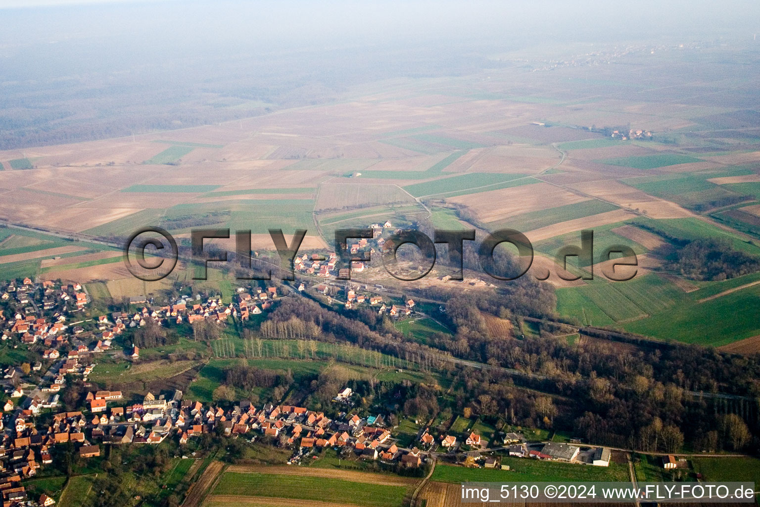 Vue aérienne de Riedseltz dans le département Bas Rhin, France