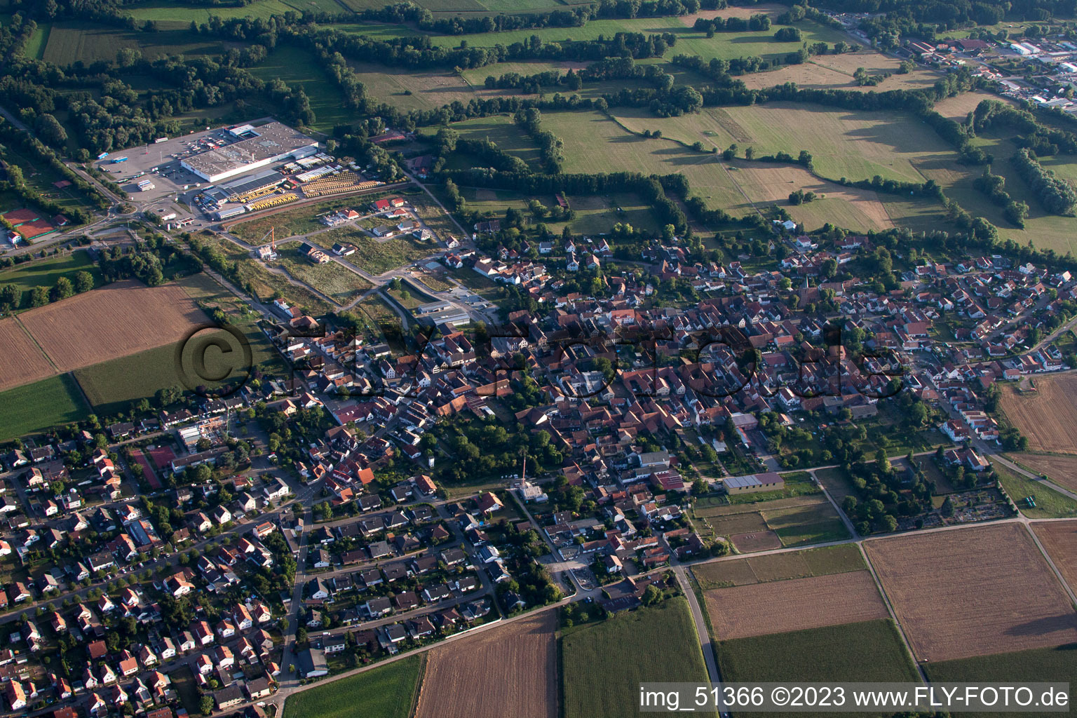 Rohrbach dans le département Rhénanie-Palatinat, Allemagne depuis l'avion