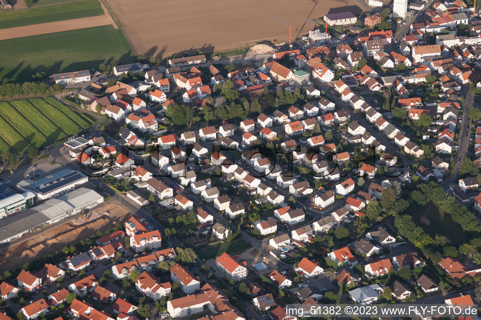 Quartier Herxheim in Herxheim bei Landau dans le département Rhénanie-Palatinat, Allemagne du point de vue du drone