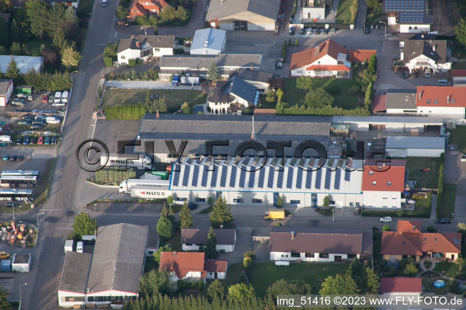 Zone industrielle de Gäxwald à le quartier Herxheim in Herxheim bei Landau dans le département Rhénanie-Palatinat, Allemagne depuis l'avion