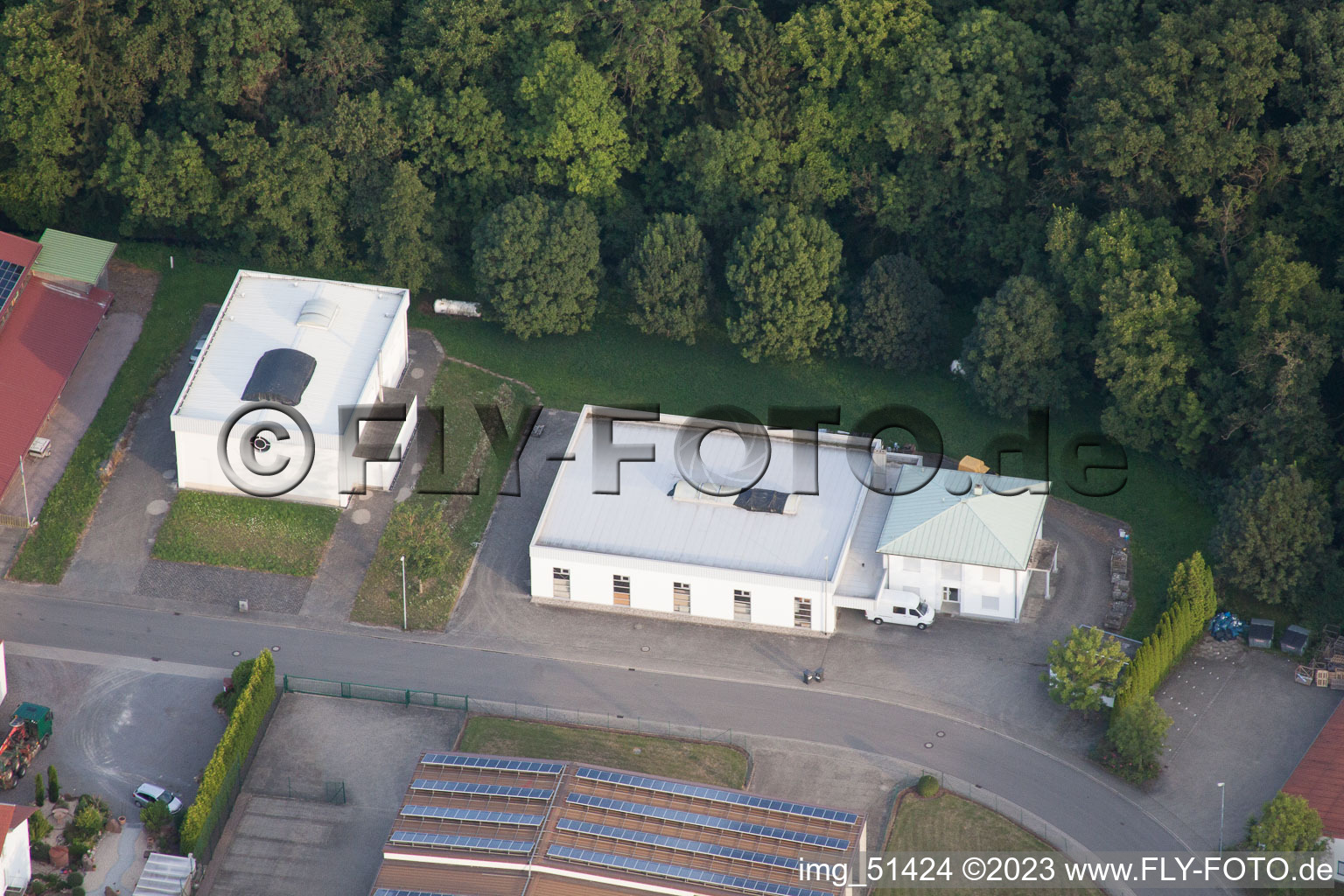 Vue aérienne de Zone industrielle de Gäxwald à le quartier Herxheim in Herxheim bei Landau dans le département Rhénanie-Palatinat, Allemagne