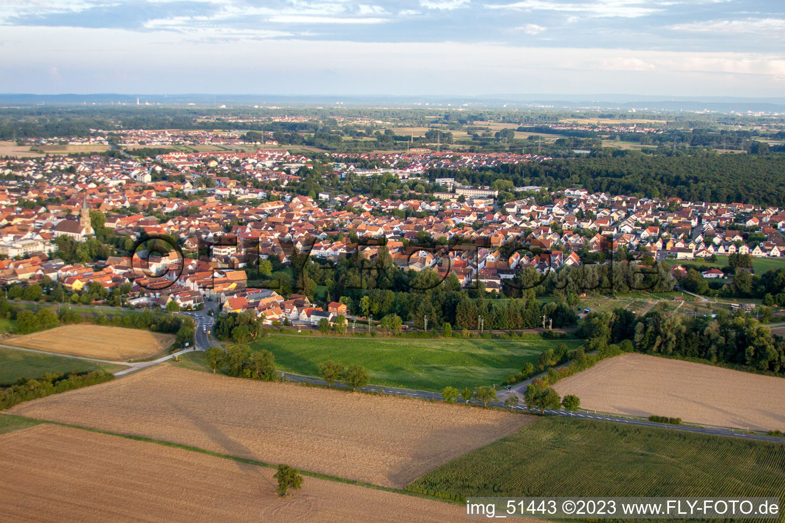 Vue oblique de Rülzheim dans le département Rhénanie-Palatinat, Allemagne