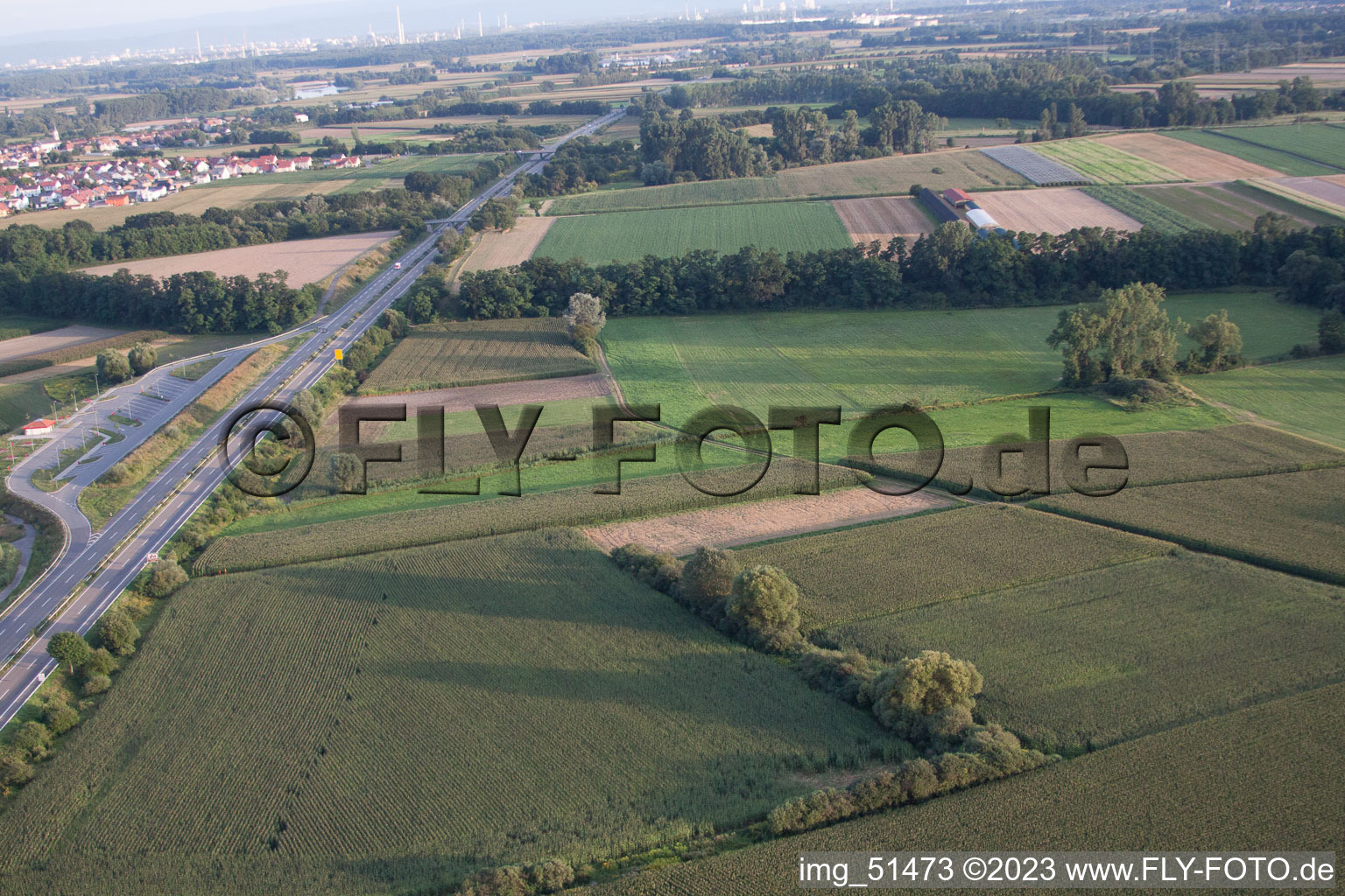 Vue aérienne de Aire de repos B9 à Kuhardt dans le département Rhénanie-Palatinat, Allemagne