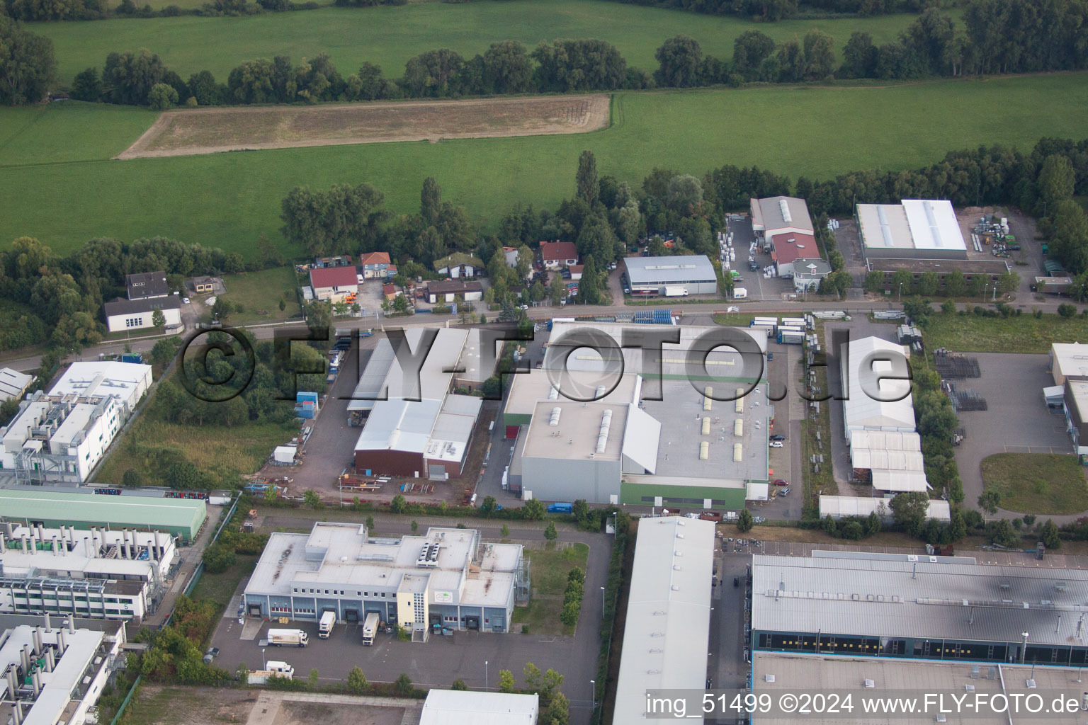 Image drone de Offenbach an der Queich dans le département Rhénanie-Palatinat, Allemagne