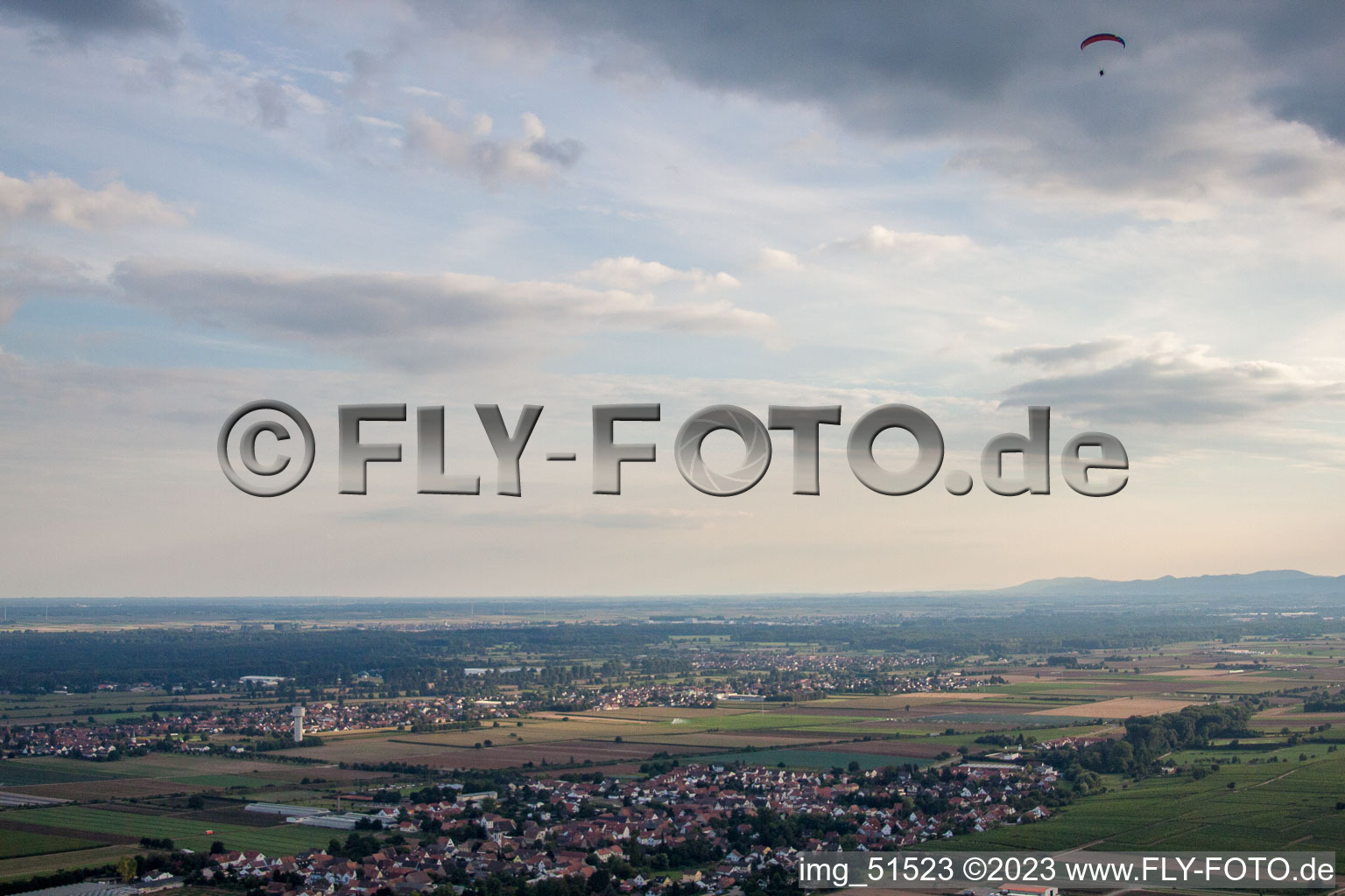 Vue aérienne de Weingarten dans le département Rhénanie-Palatinat, Allemagne