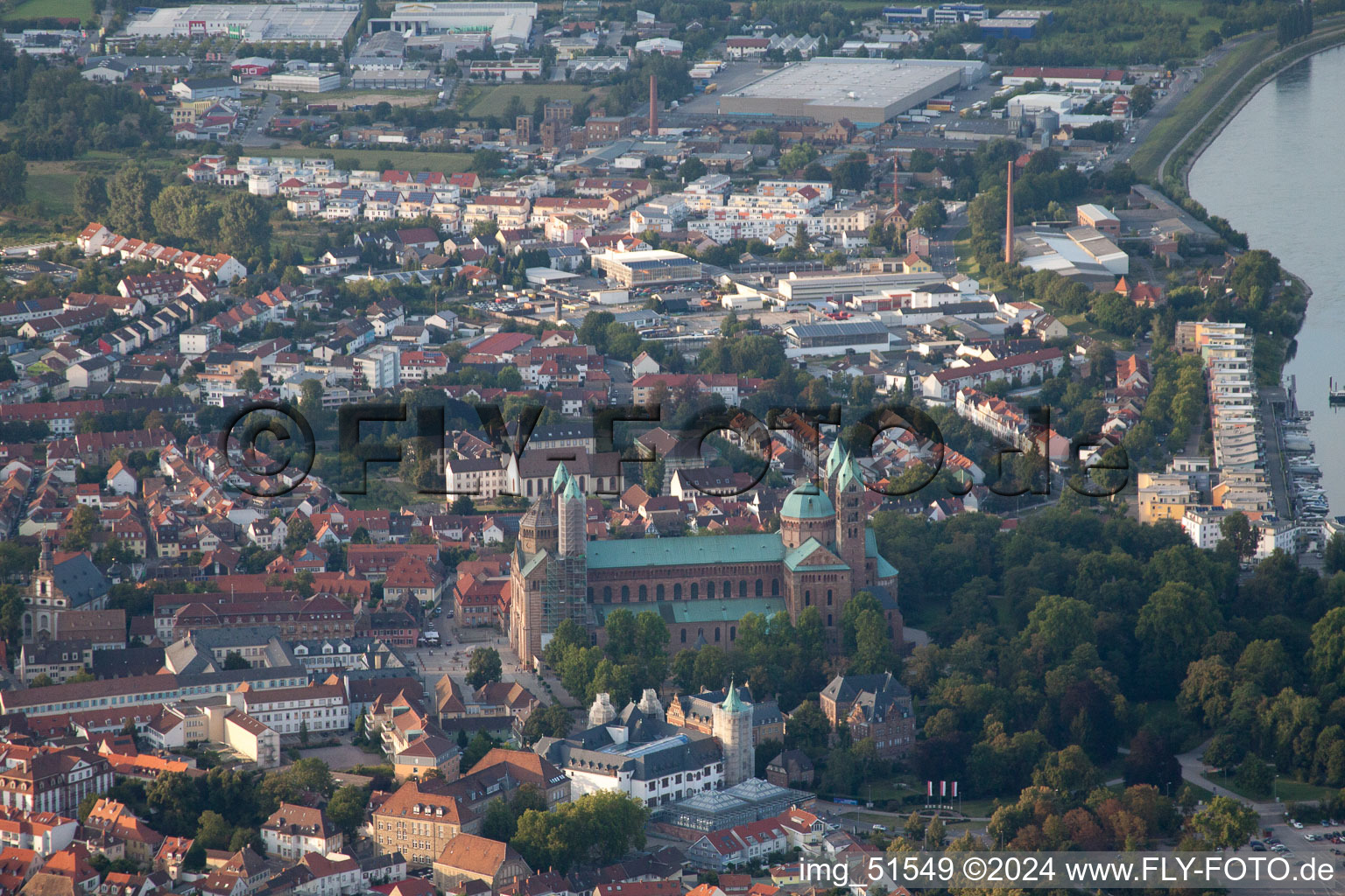 Vue d'oiseau de Speyer dans le département Rhénanie-Palatinat, Allemagne