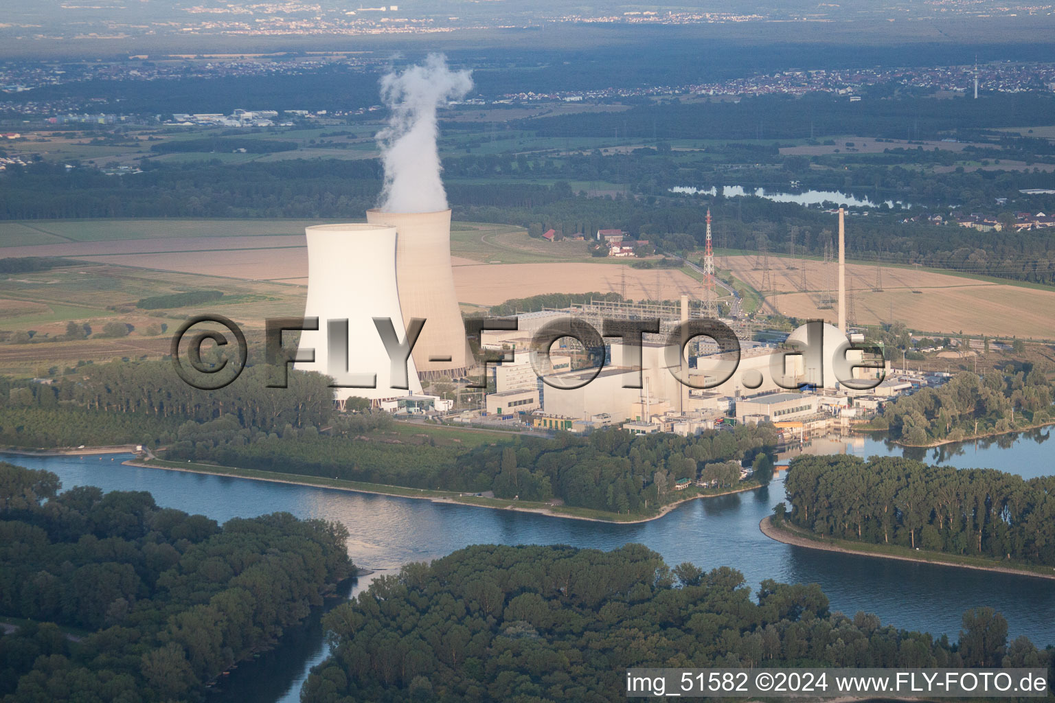 Vue aérienne de Centrale nucléaire du sud-ouest à Philippsburg dans le département Bade-Wurtemberg, Allemagne