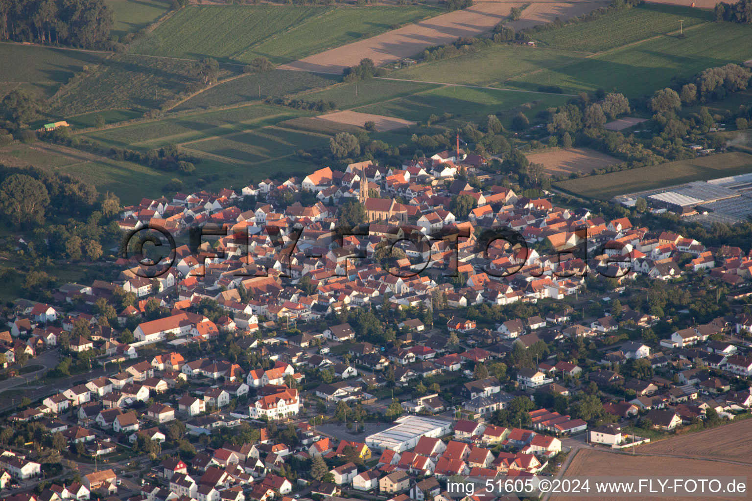 Vue d'oiseau de Germersheim dans le département Rhénanie-Palatinat, Allemagne