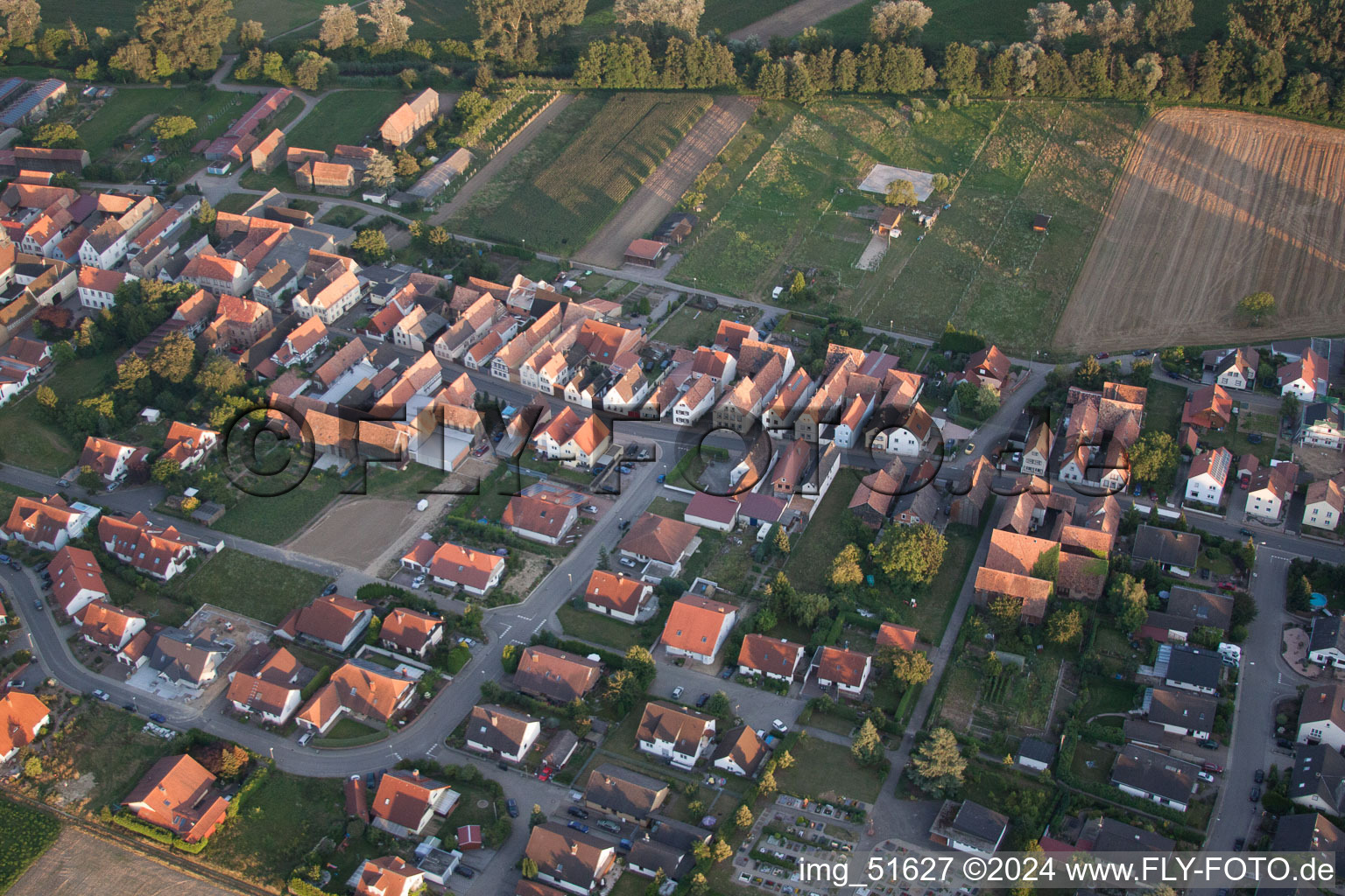 Vue aérienne de Herxheimweyher dans le département Rhénanie-Palatinat, Allemagne