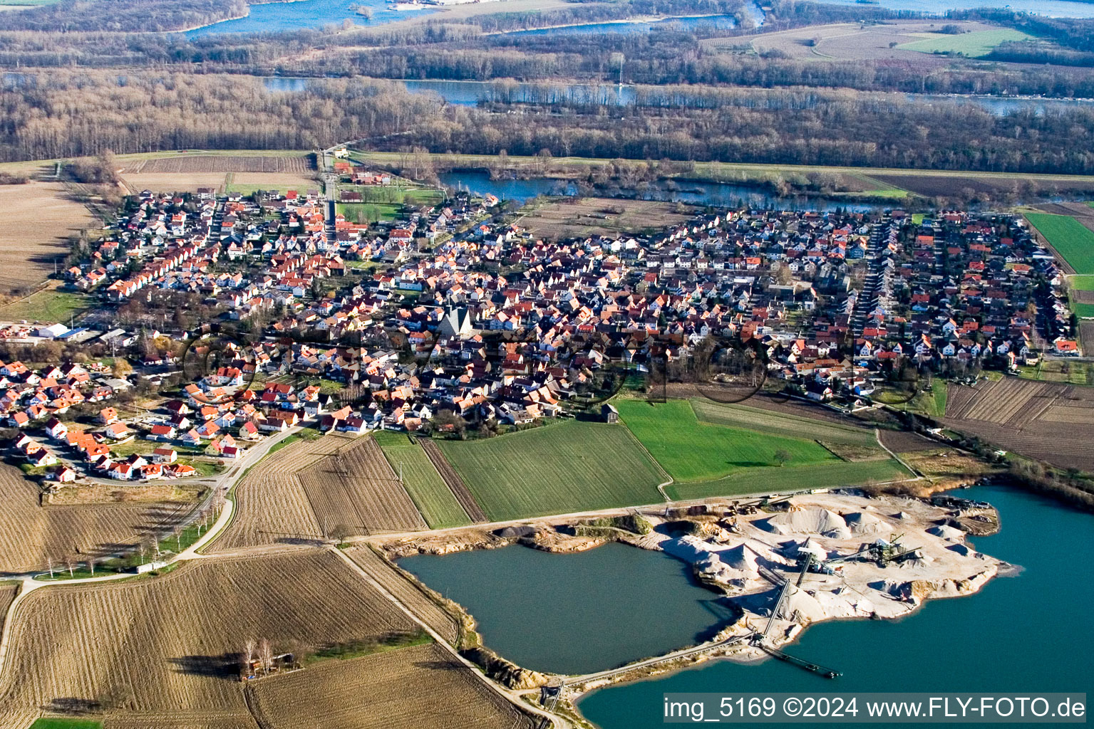 Photographie aérienne de Champs agricoles et surfaces utilisables à Leimersheim dans le département Rhénanie-Palatinat, Allemagne