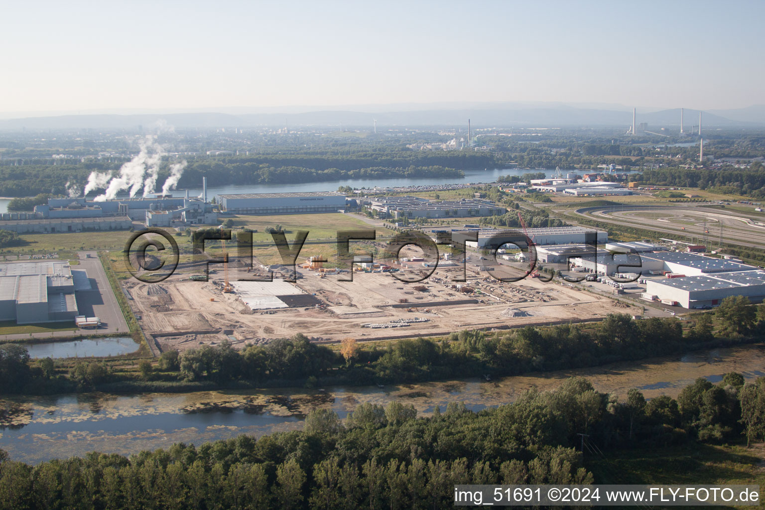 Zone industrielle d'Oberwald à Wörth am Rhein dans le département Rhénanie-Palatinat, Allemagne hors des airs