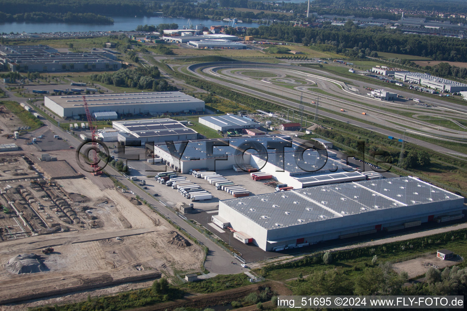 Zone industrielle d'Oberwald à Wörth am Rhein dans le département Rhénanie-Palatinat, Allemagne depuis l'avion