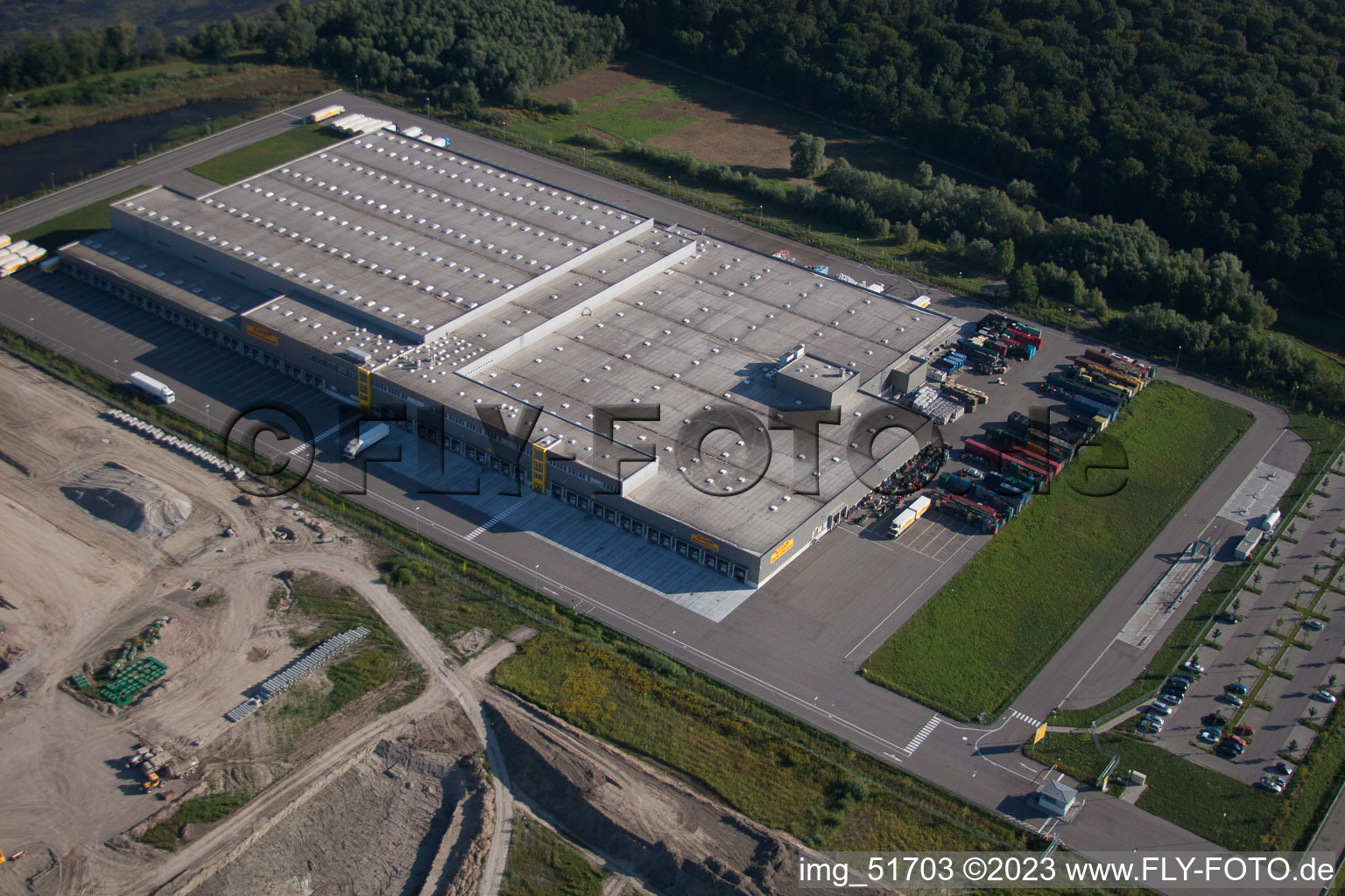 Zone industrielle d'Oberwald à Wörth am Rhein dans le département Rhénanie-Palatinat, Allemagne vu d'un drone