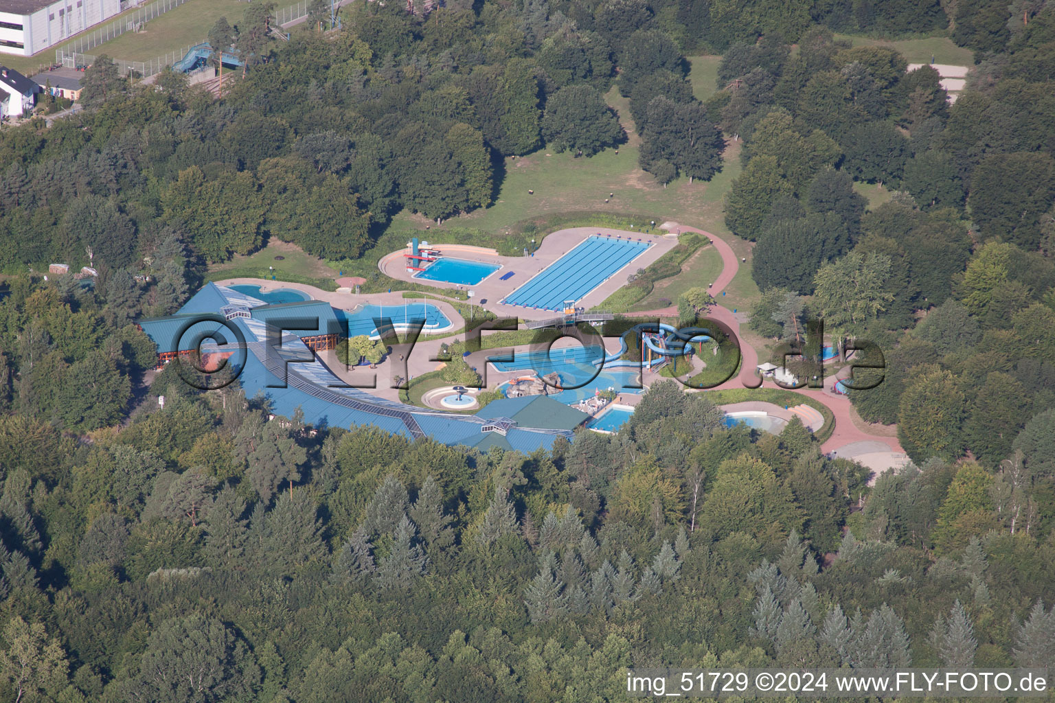 Photographie aérienne de Parc de baignade à Wörth am Rhein dans le département Rhénanie-Palatinat, Allemagne