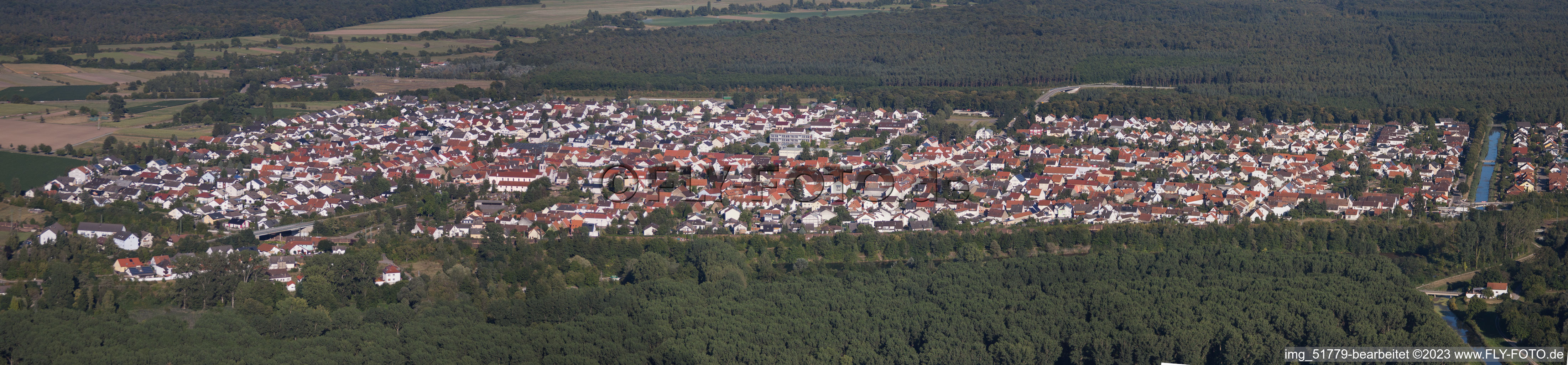 Vue aérienne de Panorama à le quartier Neudorf in Graben-Neudorf dans le département Bade-Wurtemberg, Allemagne