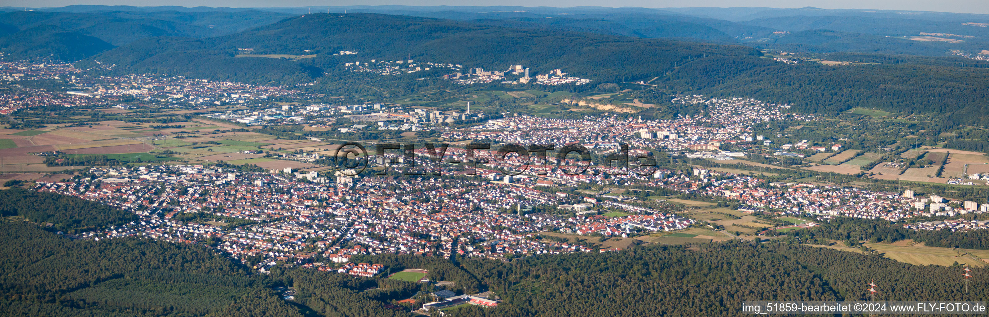 Vue aérienne de Panorama de Leimen, Sandhausen à Nußloch dans le département Bade-Wurtemberg, Allemagne