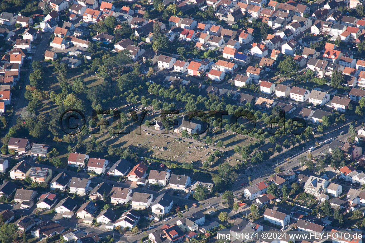 Sandhausen dans le département Bade-Wurtemberg, Allemagne vue d'en haut