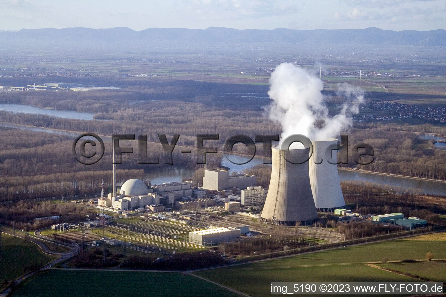 Vue aérienne de Centrale nucléaire du nord-est à Philippsburg dans le département Bade-Wurtemberg, Allemagne