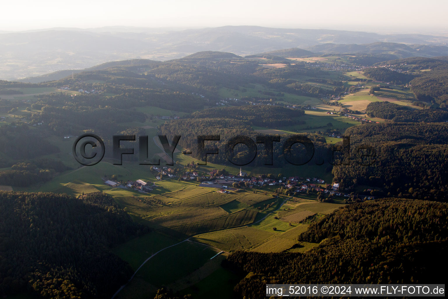 Vue aérienne de Hartenrod dans le département Hesse, Allemagne